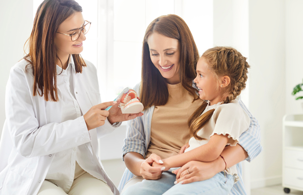 Reasons To Choose A Pediatric Dentist For Your Child’s Dental Care